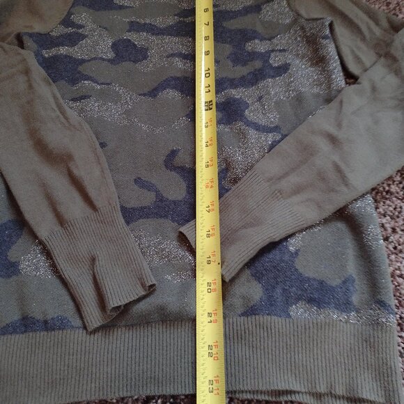 Express Army Green Camo Sweater - Picture 2 of 4